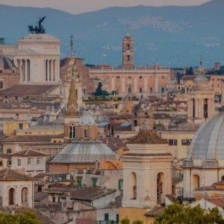 Accanto All'Autostrada Al Centro Tra Roma E Napoli Pontecorvo Buitenkant foto