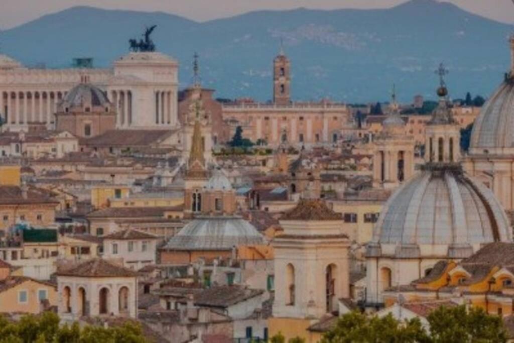 Accanto All'Autostrada Al Centro Tra Roma E Napoli Pontecorvo Buitenkant foto